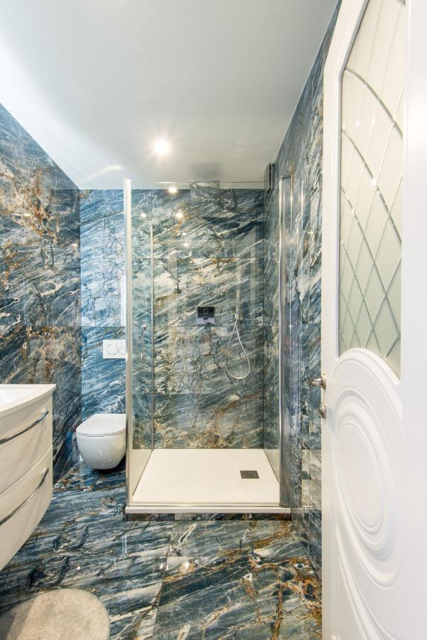 La Perle Bleue - Central - Vue Mer - Wifi โรกบรูน-กัป-มาร์แต็ง ภายนอก รูปภาพ